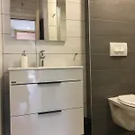 Ceh דירה