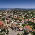 Ceh דירה Ližnjan