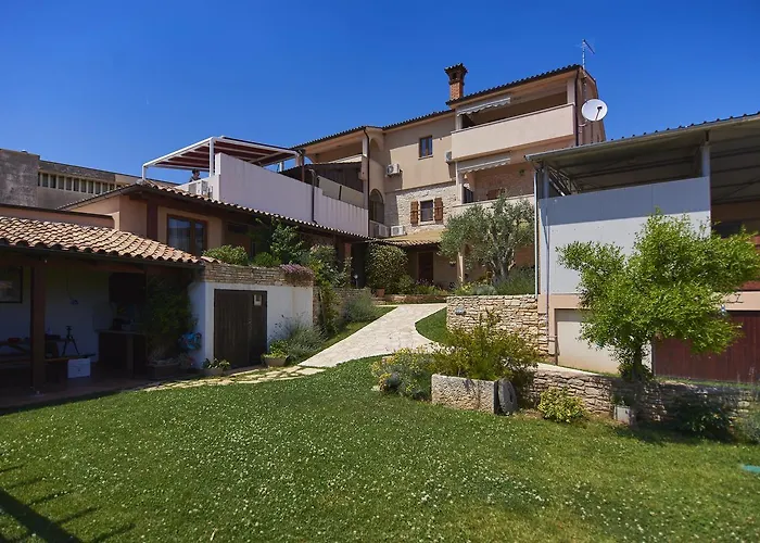 Ceh 아파트 Ližnjan