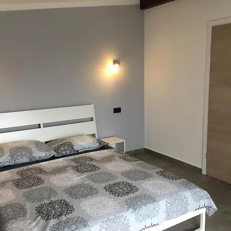 Ceh * Ližnjan